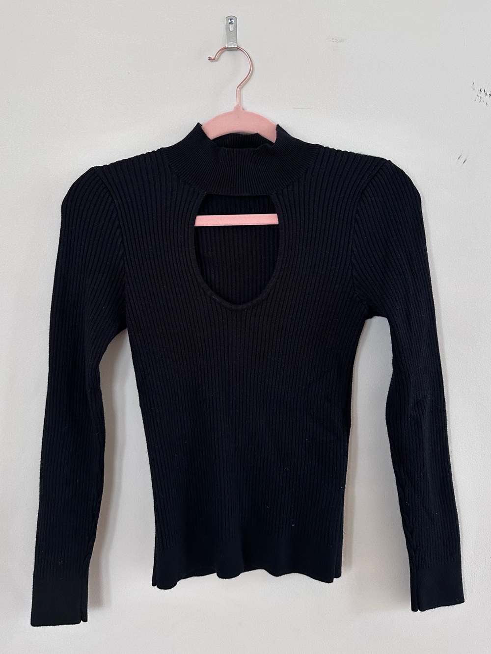 LIKE NEW M Abercrombie & Fitch Black Keyhole Mock Neck Sweater
